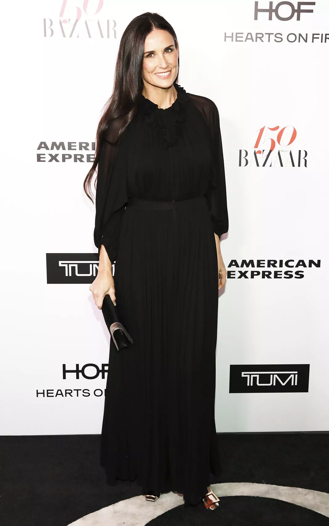 Деми Мур на празднике Harpers BAZAAR 150 Most Fashionable Women в Западном Голливуде, 27 января 2017 г.