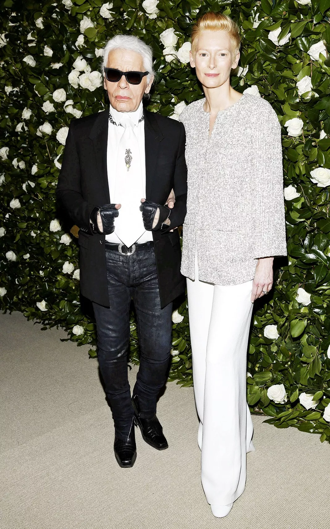 Карл Лагерфельд, Тильда Суинтон на гала-вечере Музея современного искусства на Манхеттене Film Benefit 2013, 5 ноября 2013 г.
