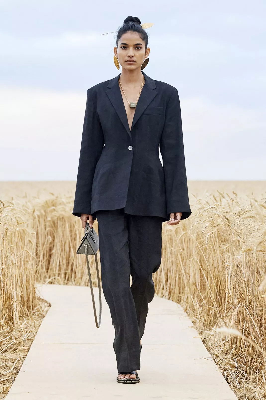 Jacquemus RTW S/S 21 collection Jacquemus RTW S/S 21