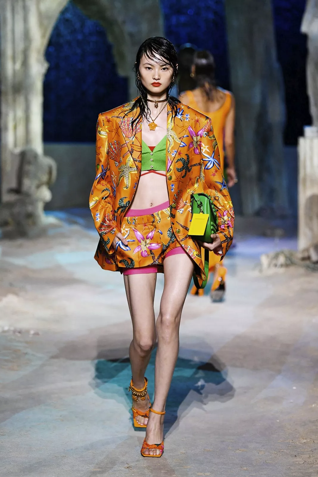Versace RTW S/S 21 collection Versace RTW S/S 21