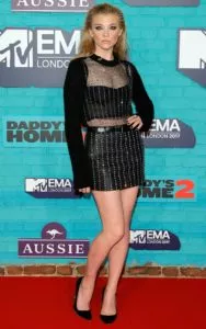 Натали Дормер присутствует на MTV EMA 2017