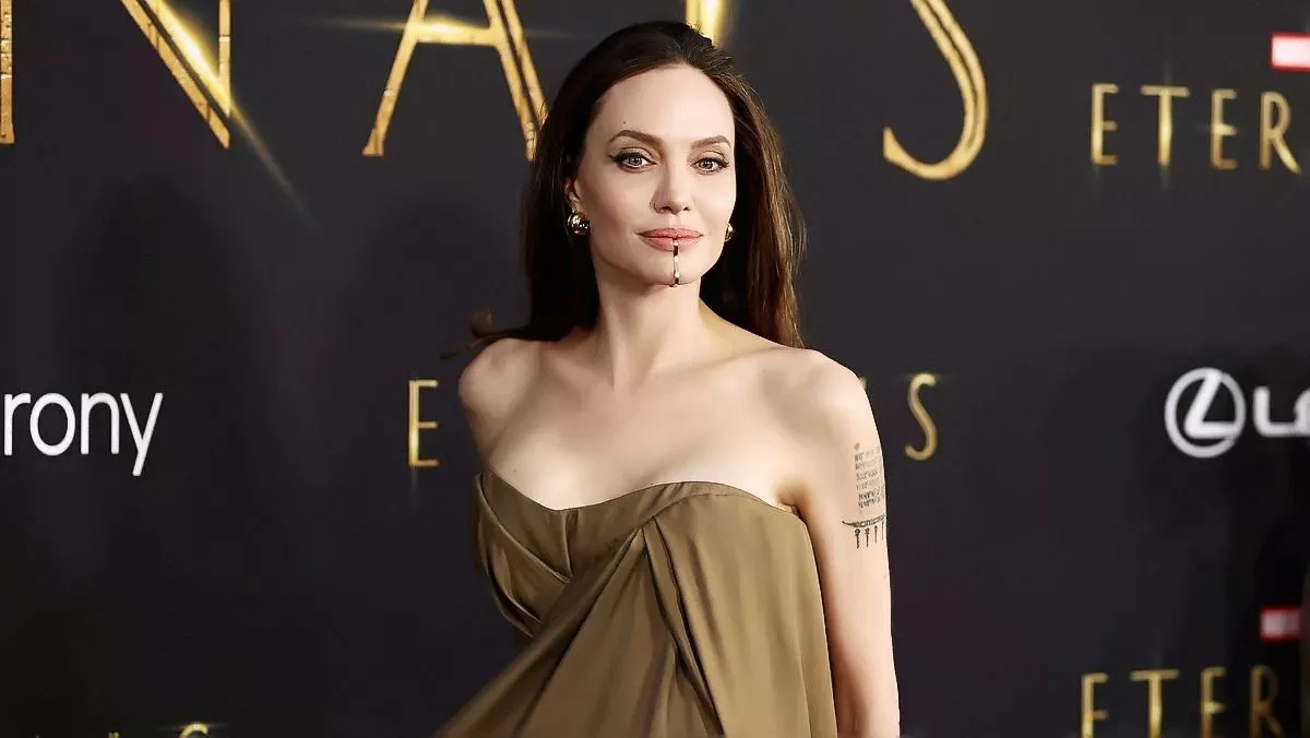 Анджелина Джоли и другие знаменитости на премьере ленты Marvel «Вечные»