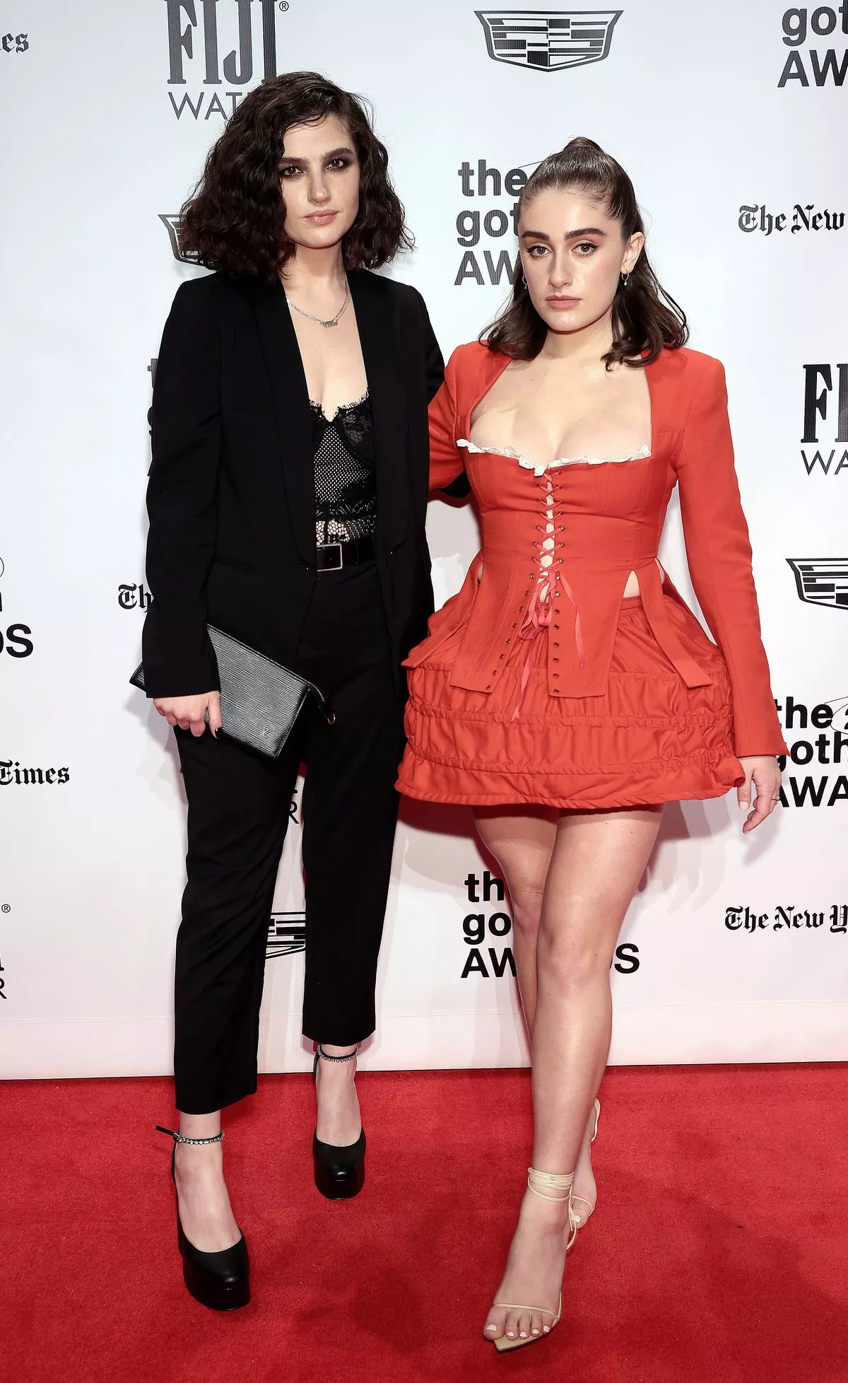 Эмма Селигман и Рэйчел Сеннотт на церемонии вручения премий Gotham Awards 2021