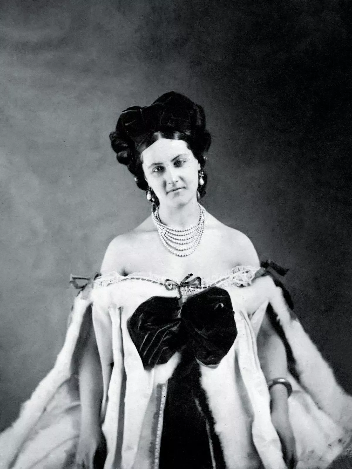 Графиня Кастильоне, более известная как «Ла Кастильоне», итальянская аристократка, любовница императора Франции Наполеона III, 1865 г. - фото 29