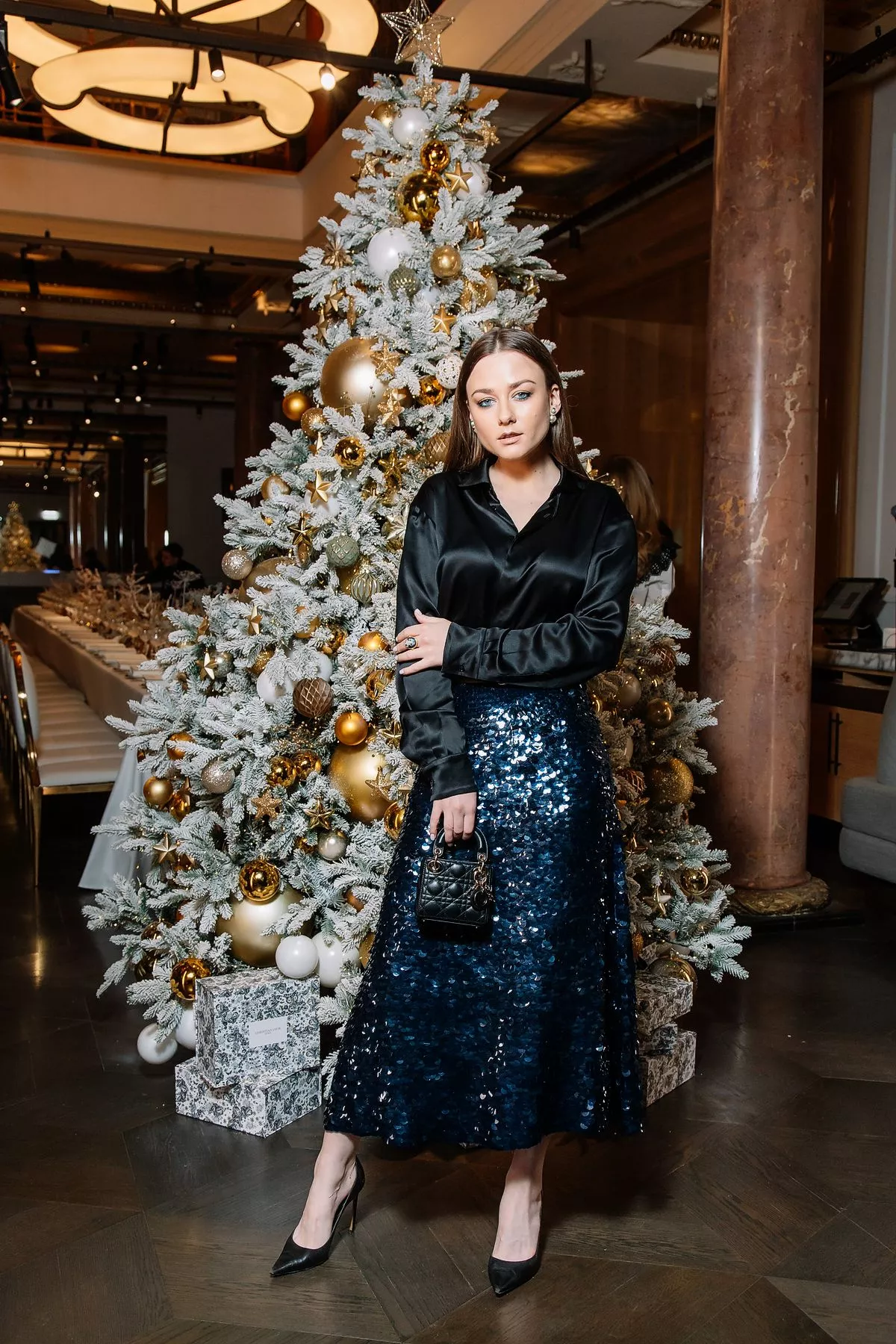 Ингрид Олеринская на новогоднем ужине Dior