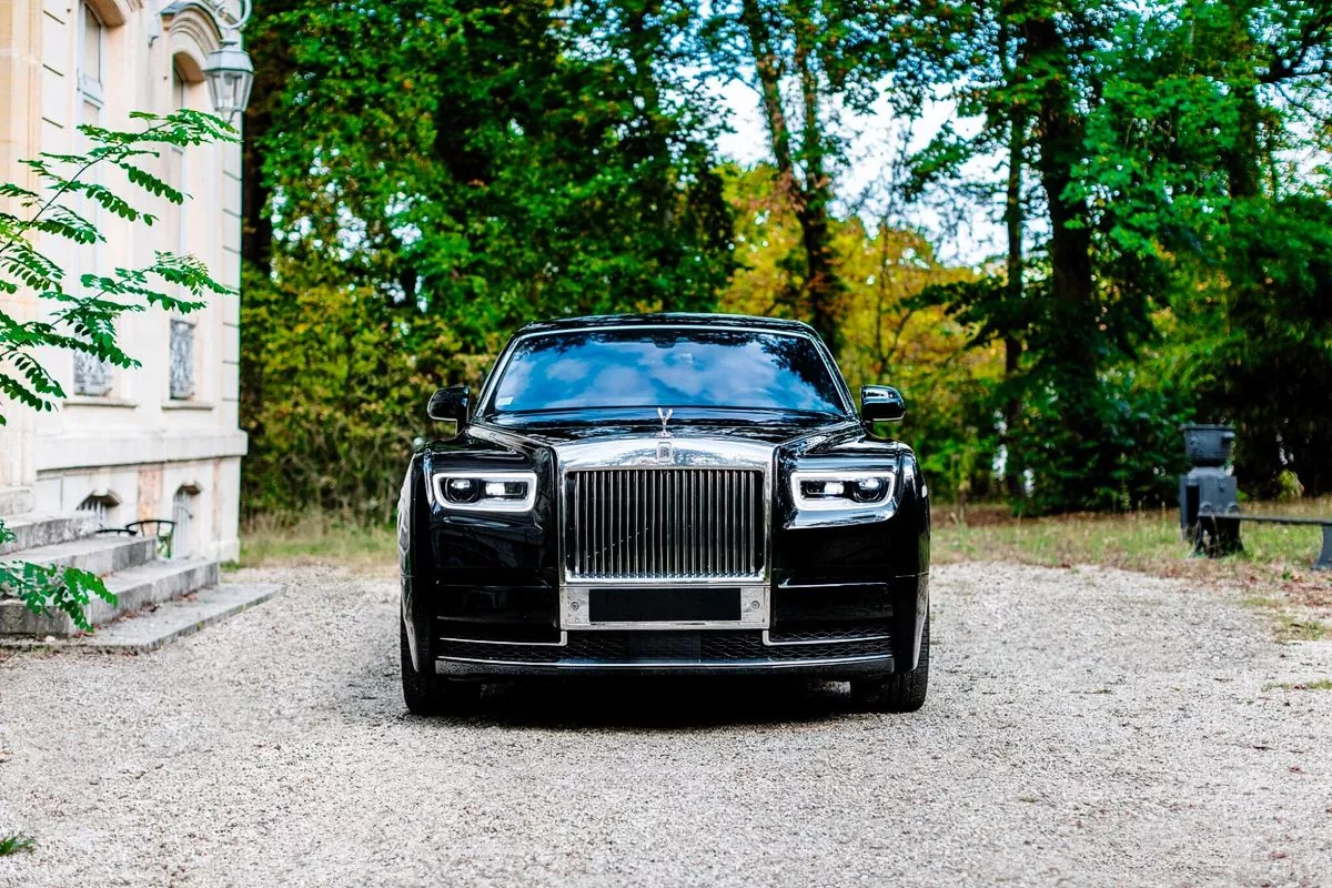 Rolls Royce Phantom 2018 Карла Лагерфельда, фото 2