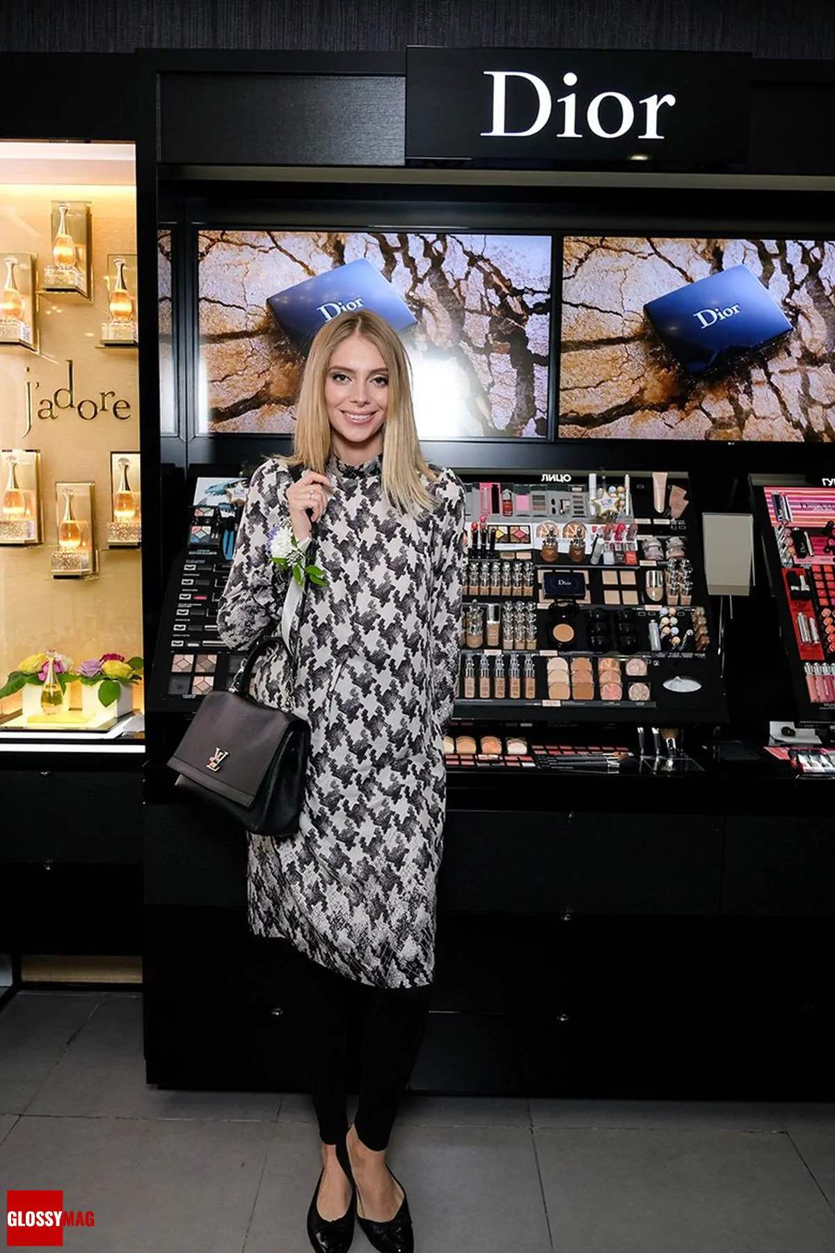 Ясмина Муратович в корнере Dior на закрытом мероприятии Beauty CHOICE в Rivoli Perfumery в ТГ Модный сезон, 28 июня 2017 г.