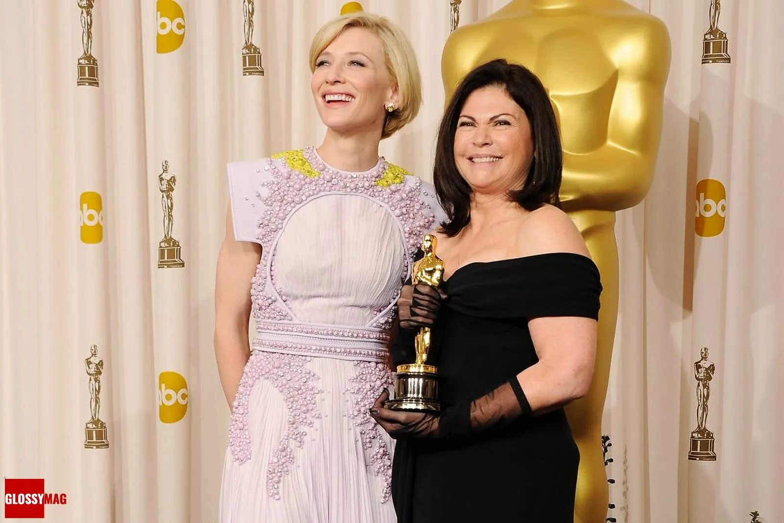 Кейт Бланшетт и Коллин Этвуд — лауреат 83-й церемонии вручения премии «Оскар» за фильм «Алиса в Стране чудес», 27 февраля 2011 г.