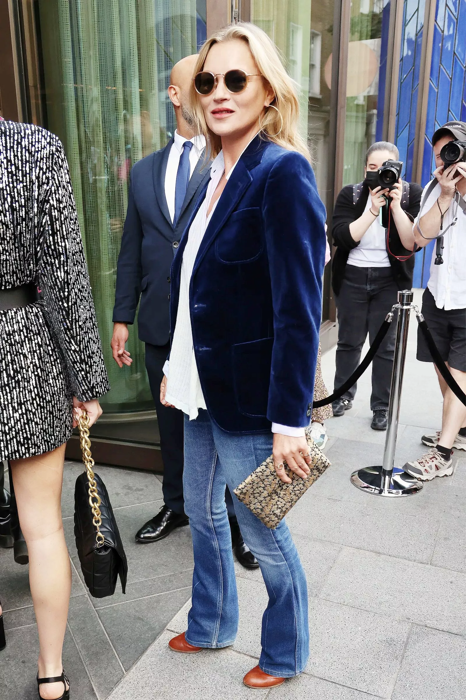 Кейт Мосс прибыла на шоу Richard Quinn в рамках Недели моды в Лондоне, 21 сентября 2021 г.
