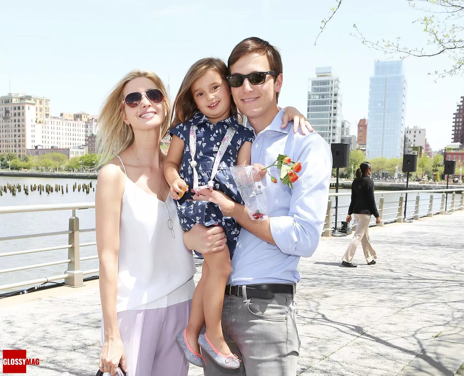 Иванка Трамп и Джаред Кушнер с дочерью Арабеллой Кушнер в Нью-Йорке, 11 мая 2014 г.