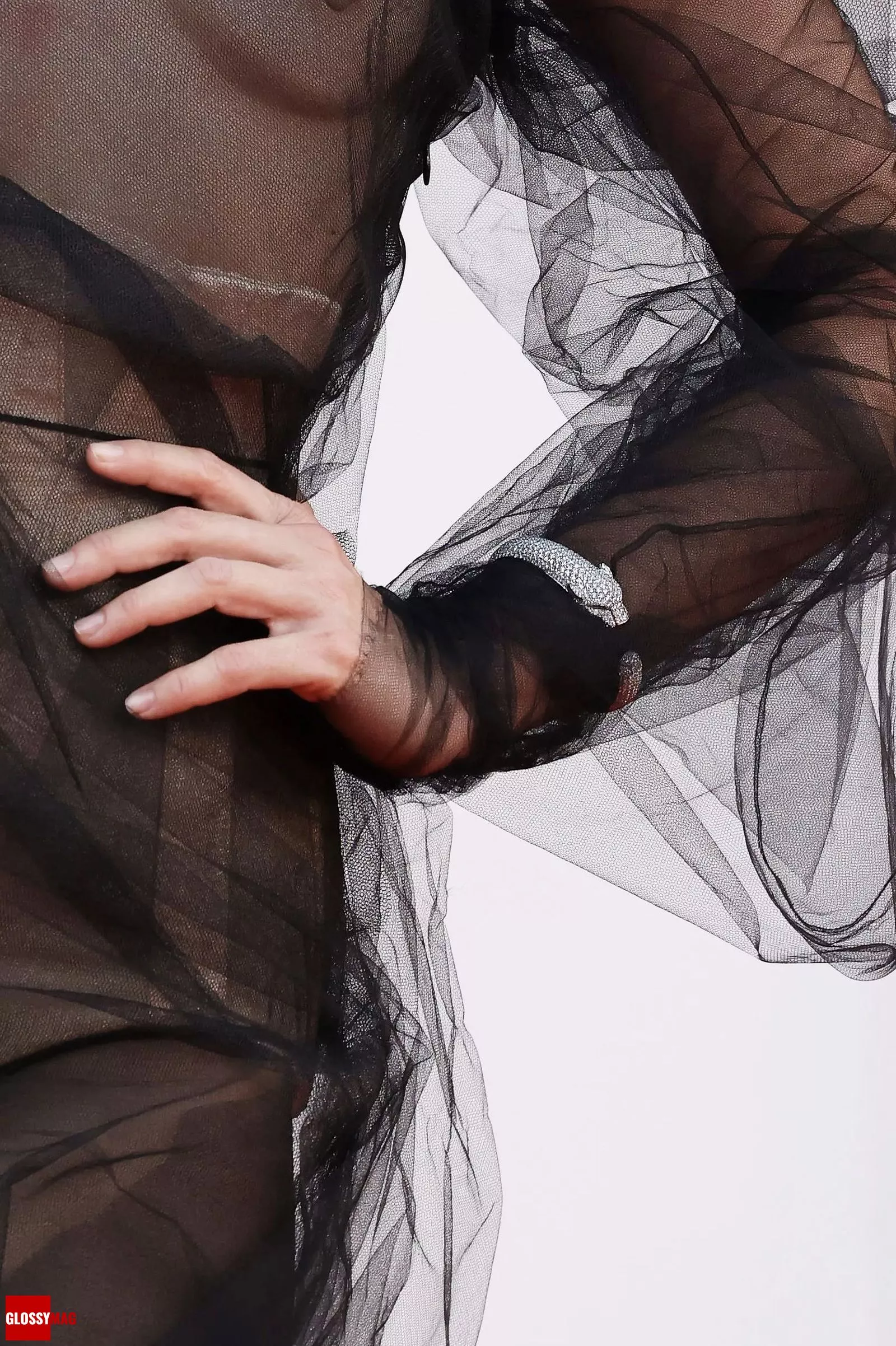 Мариякарла Босконо в платье от Jean Paul Gaultier, туфлях-лодочках Jimmy Choo и украшениях Cartier на 79-м Венецианском кинофестивале, 31 августа 2022 г., фото 8