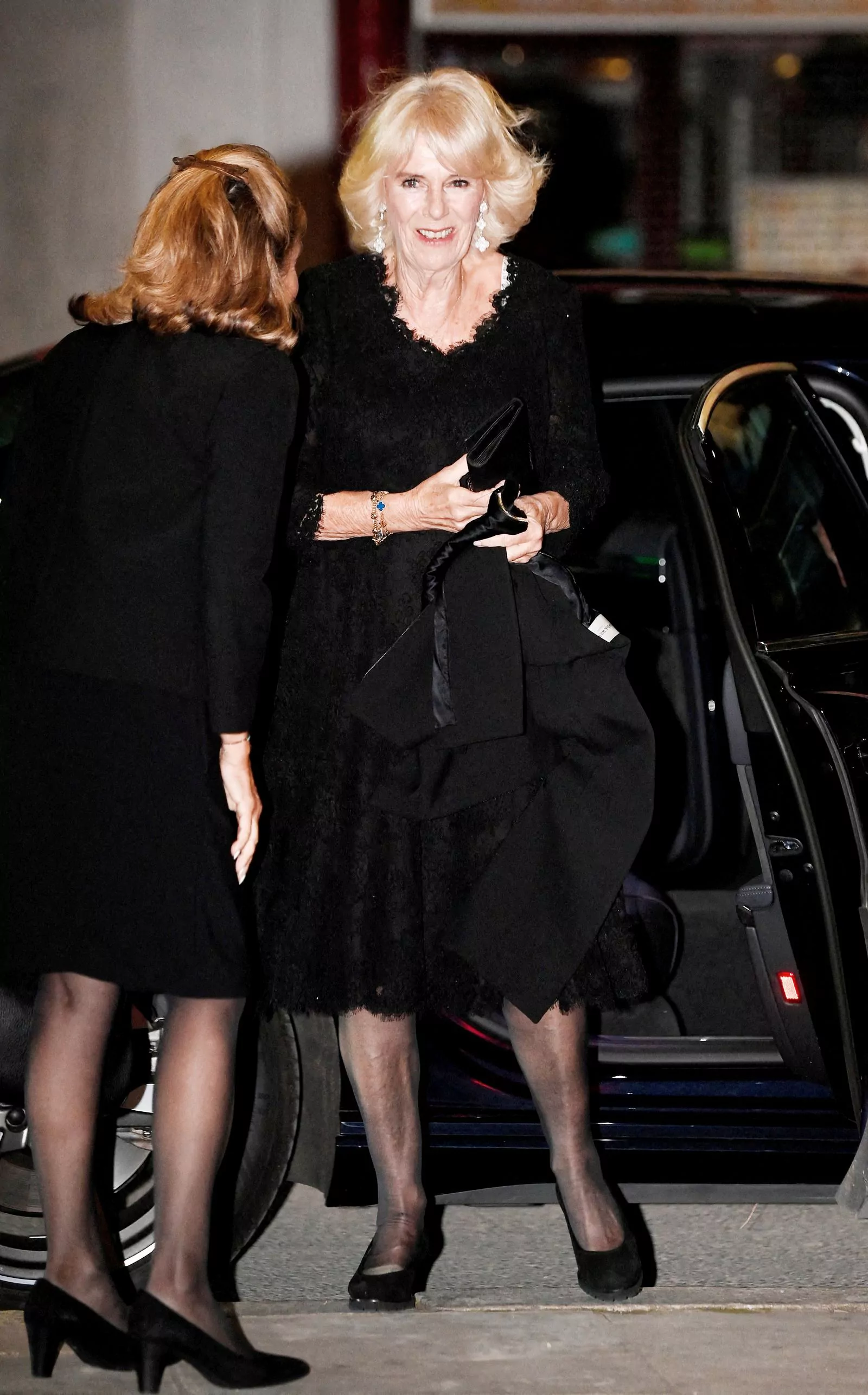 Королева-консорт Камилла прибыла на церемонию в Раундхаусе в Лондоне, 17 октября 2022 г.