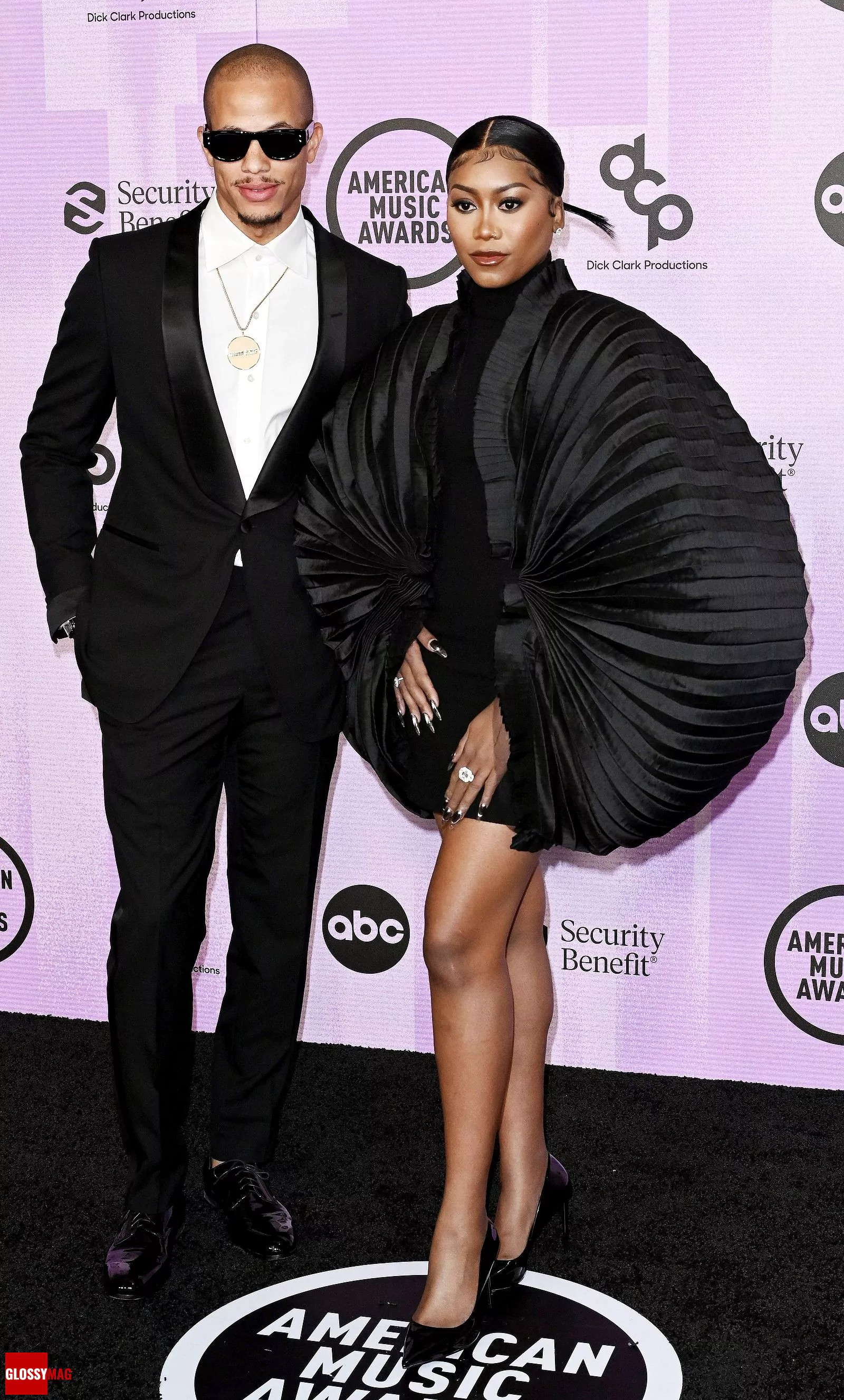 Рэйсин Хайрстон и Муни Лонг на церемонии вручения премии American Music Awards 2022 в Лос-Анджелесе, 20 ноября 2022 г.