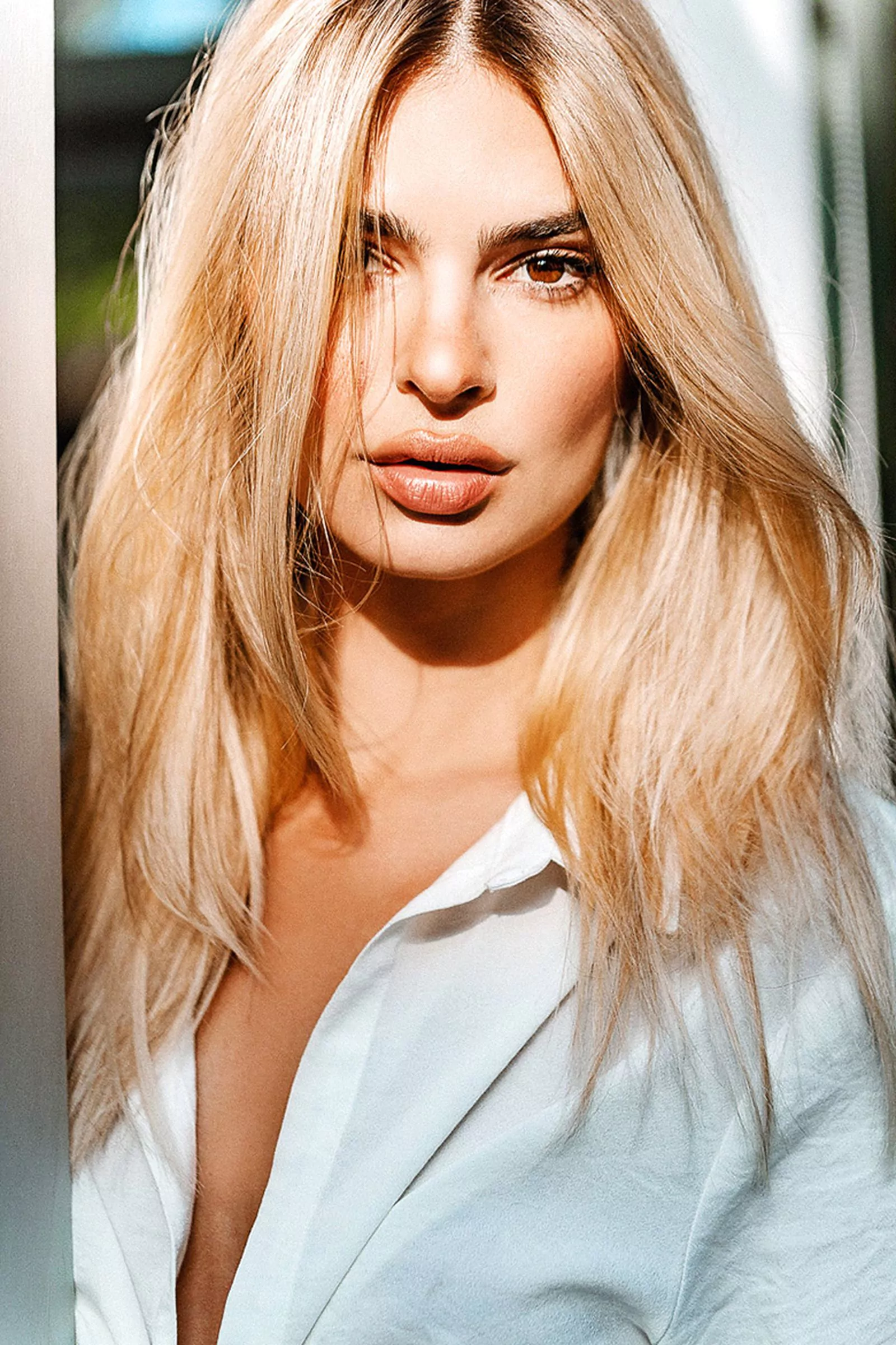 Эмили Ратаковски впервые стала блондинкой, фото 1