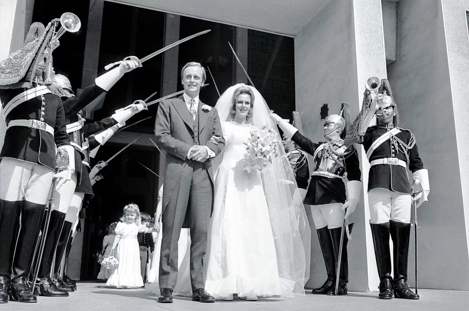 Свадьба Камиллы Шанд и майора Эндрю Паркера-Боулза, 1973 г., фото 1