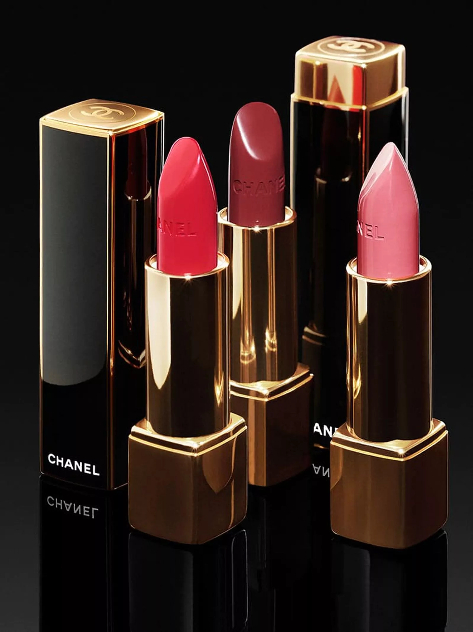 Chanel, интенсивная помада для губ Rouge Allure, оттенки: 817 — Rouge Splendide; 857 — Rouge Noble; 807 — Rouge Delicieux