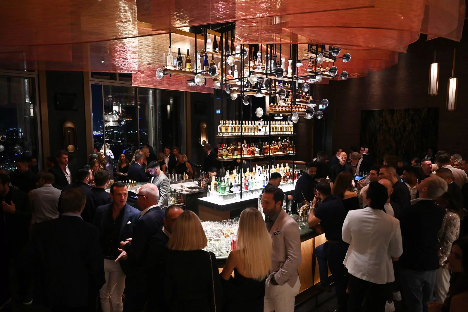 Нобу Мацухиса и Кендалл Дженнер открыли новое пространство знаменитого ресторана Nobu Dubai, фото 2