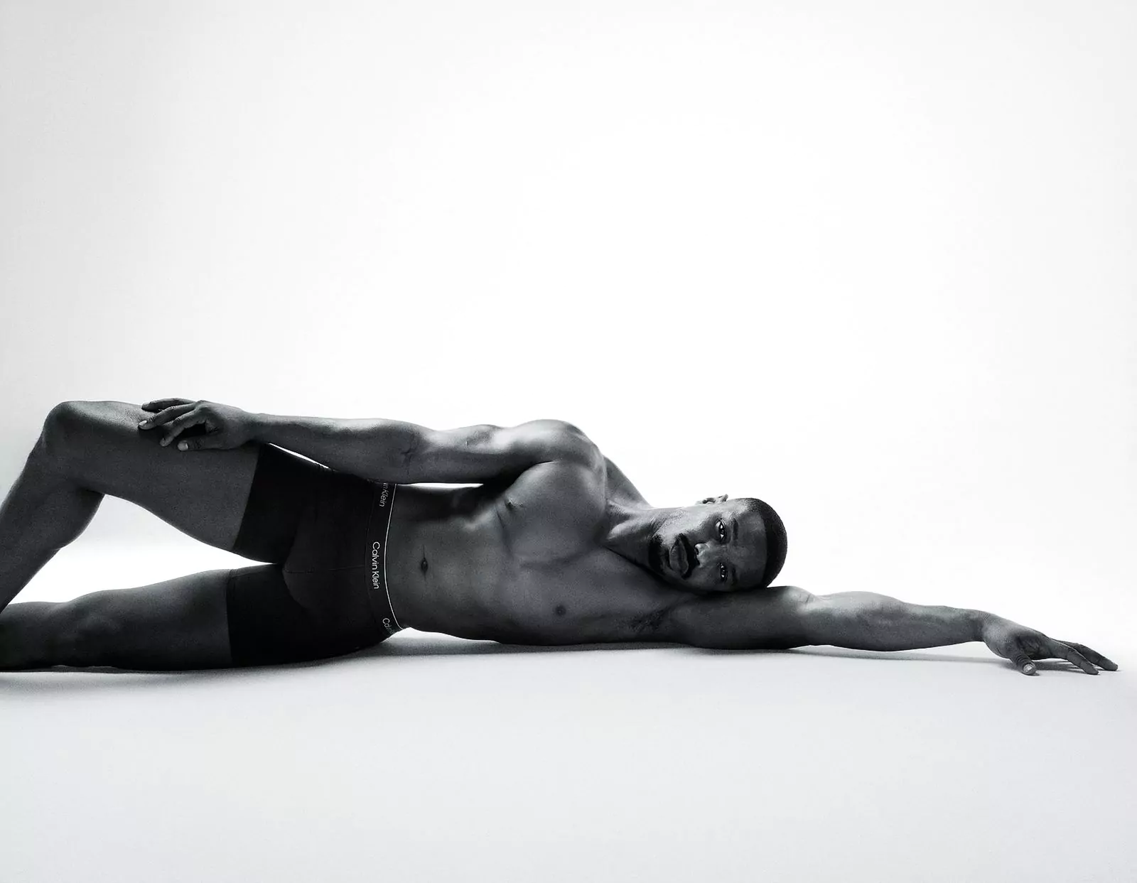 Майкл Б. Джордан в новой кампании нижнего белья Calvin Klein Весна 2023, 27 февраля 2023 г., фото 3