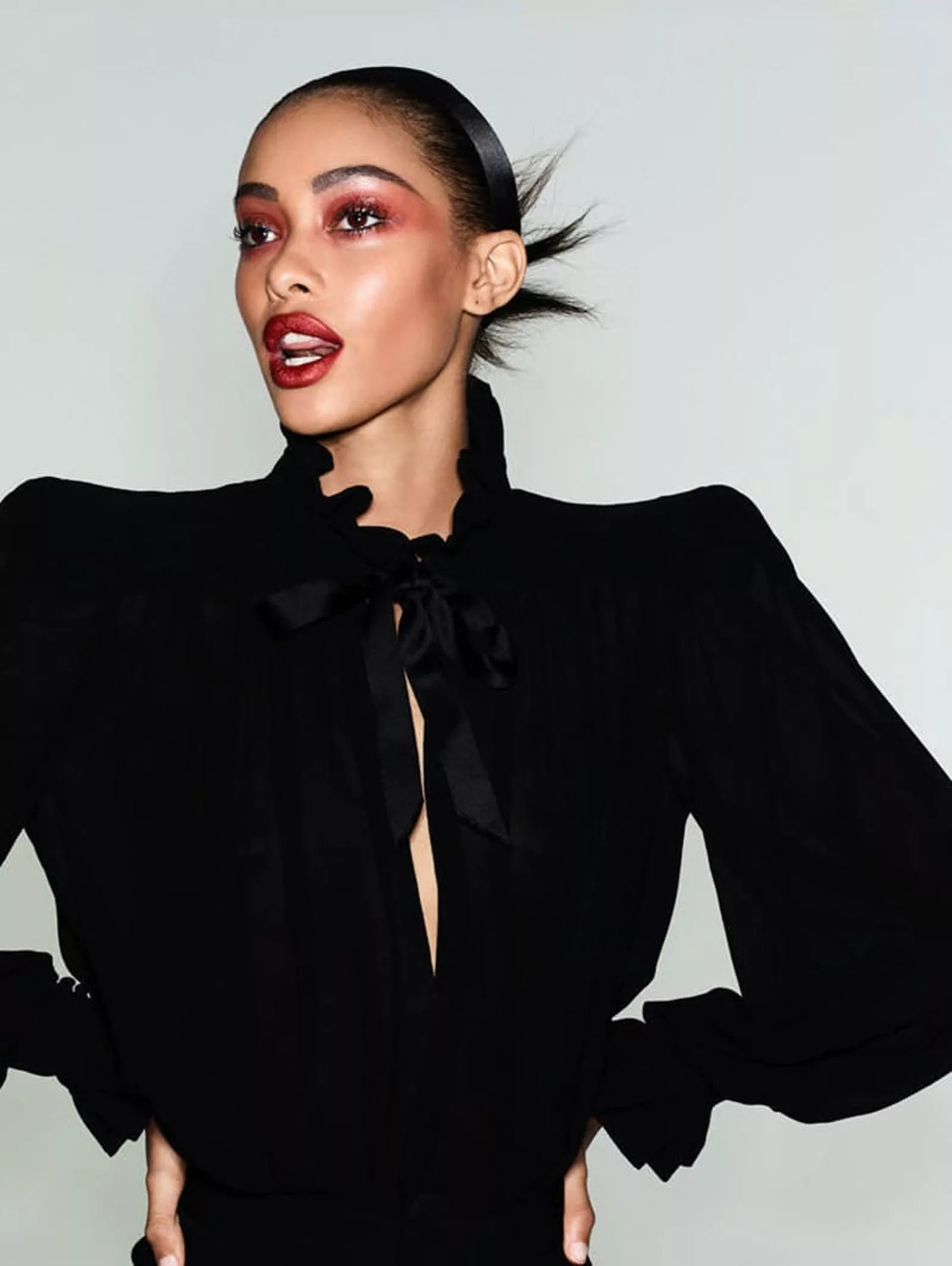 Самил Берманнелли в фотосесии Бена Хассетта для Vogue Paris, фото 2