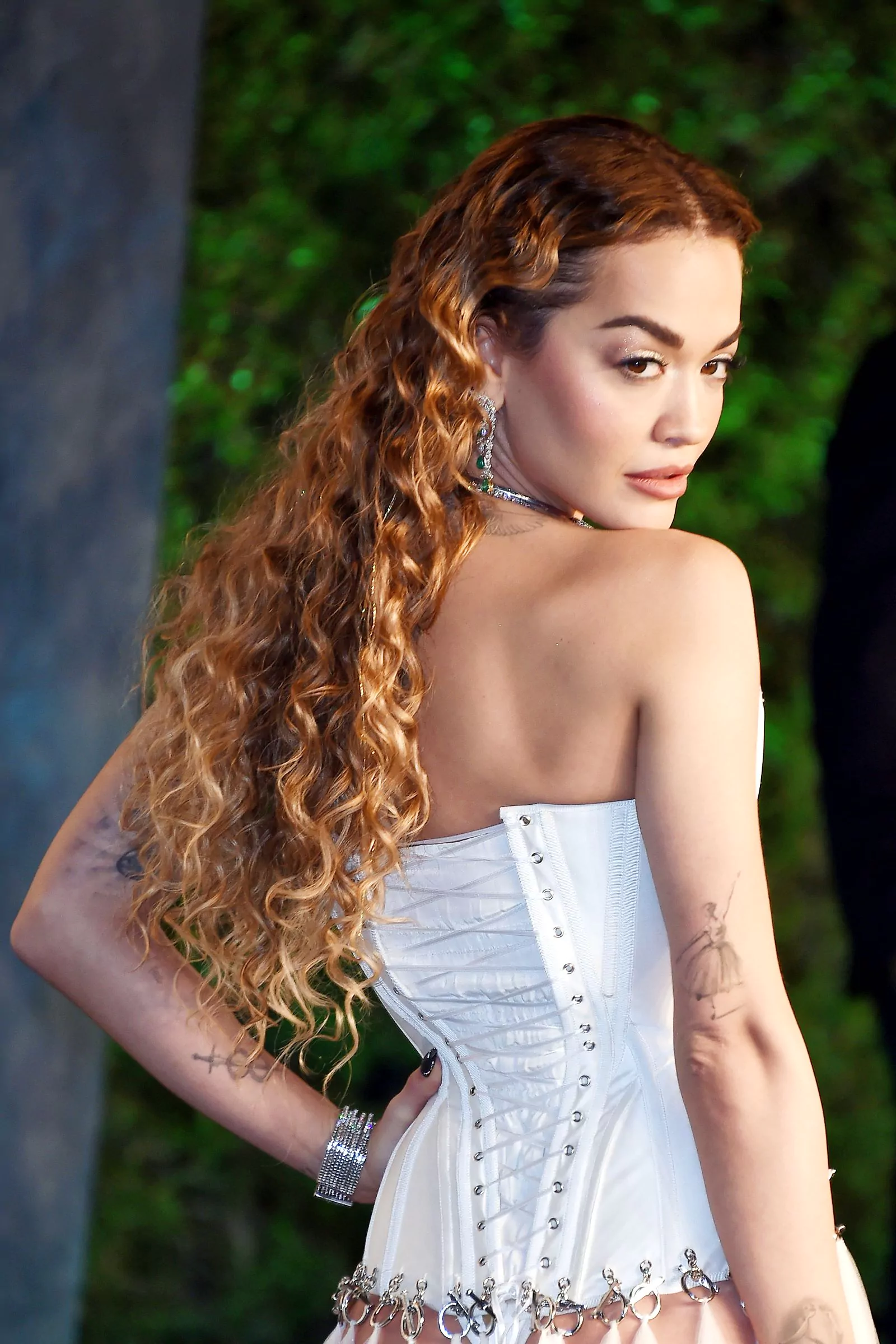 Рита Ора в Wiederhoeft на вечеринке Vanity Fair 2023, фото 2 Рита Ора в Wiederhoeft на вечеринке Vanity Fair 2023, 12 марта 2023 г., фото 2