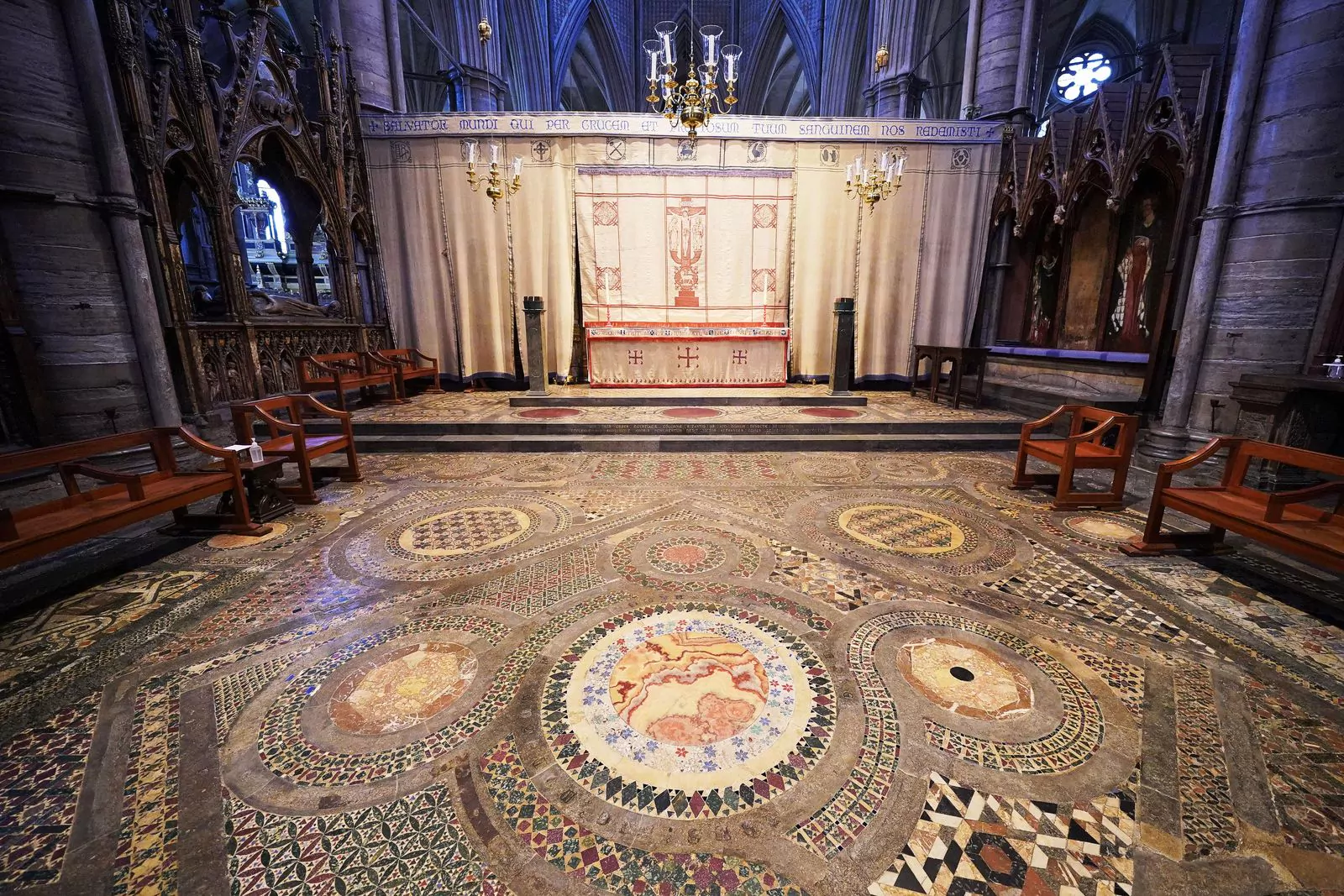 Впервые в истории Вестминстерского аббатства посетители смогут пройтись по мозаичному полу Космати, фото 2