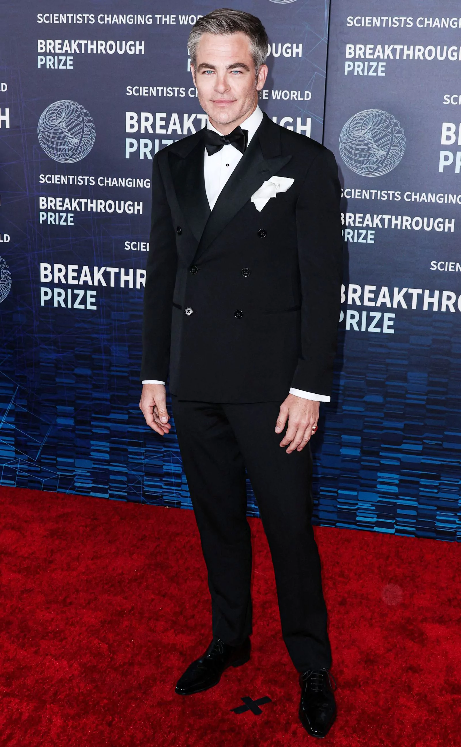 Крис Пайн на 9-й ежегодной церемонии вручения премии «Прорыв» в Лос-Анджелесе, 15 апреля 2023 г., фото 1
