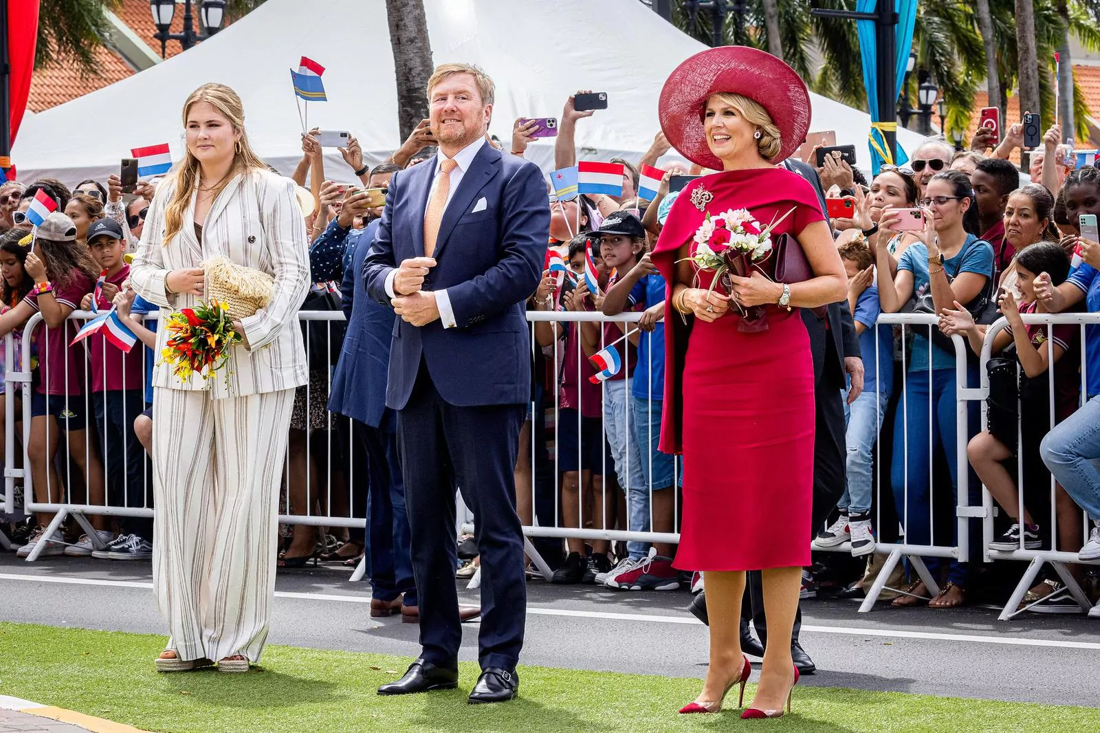 Принцесса Амалия, принцесса Оранская, король Нидерландов Виллем-Александр и королева Максима на официальной церемонии приветствия на площади Вильгельмина, 29 января 2023 г.