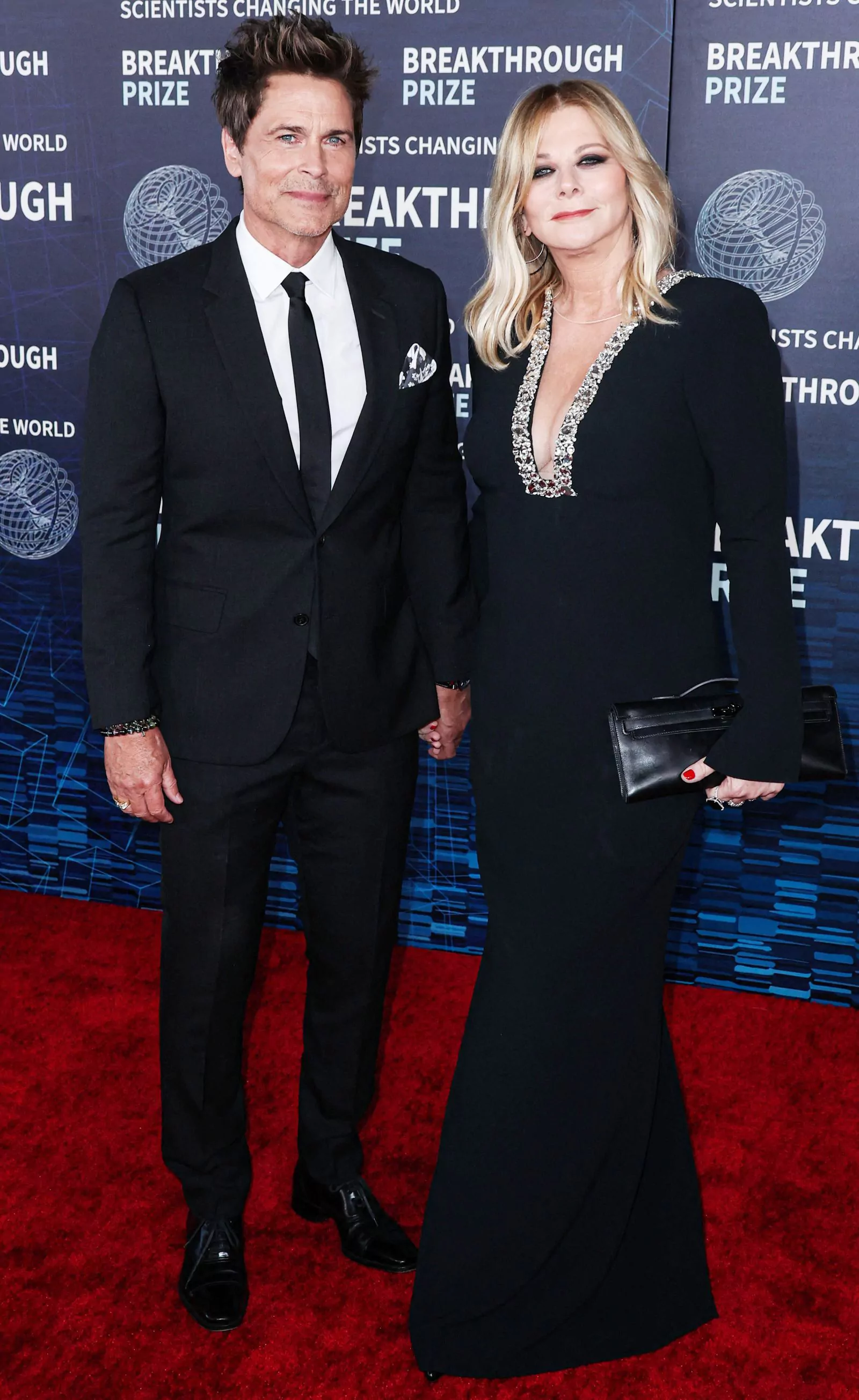 Роб Лоу с женой Шерил Беркофф на 9-й ежегодной церемонии вручения премии «Прорыв» в Лос-Анджелесе, 15 апреля 2023 г.