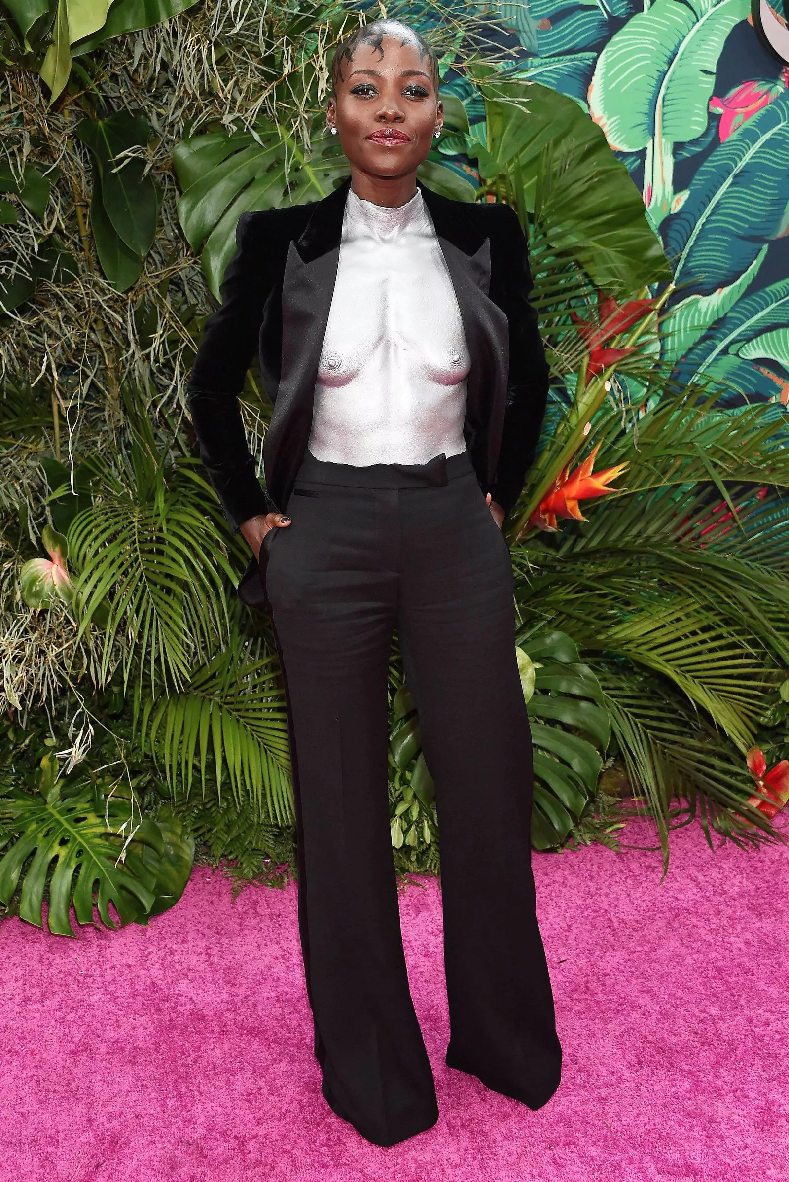 Лупита Нионго на 76-й церемонии вручения премий «Тони» в Нью-Йорке, 11 июня 2023 г., фото 2
