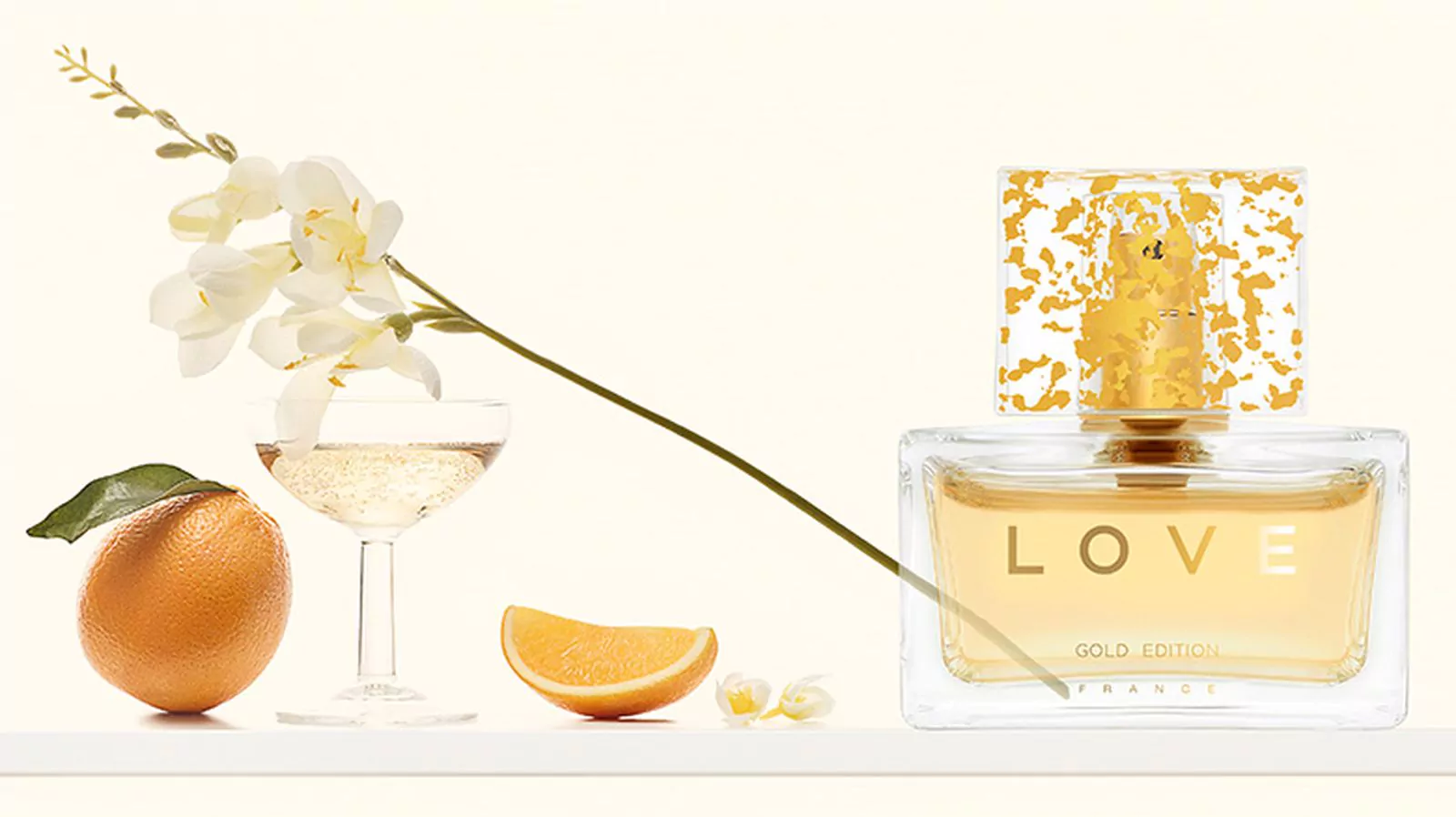 Алессандра Амбросио в рекламной кампании нового аромата Love Republic, фото 1