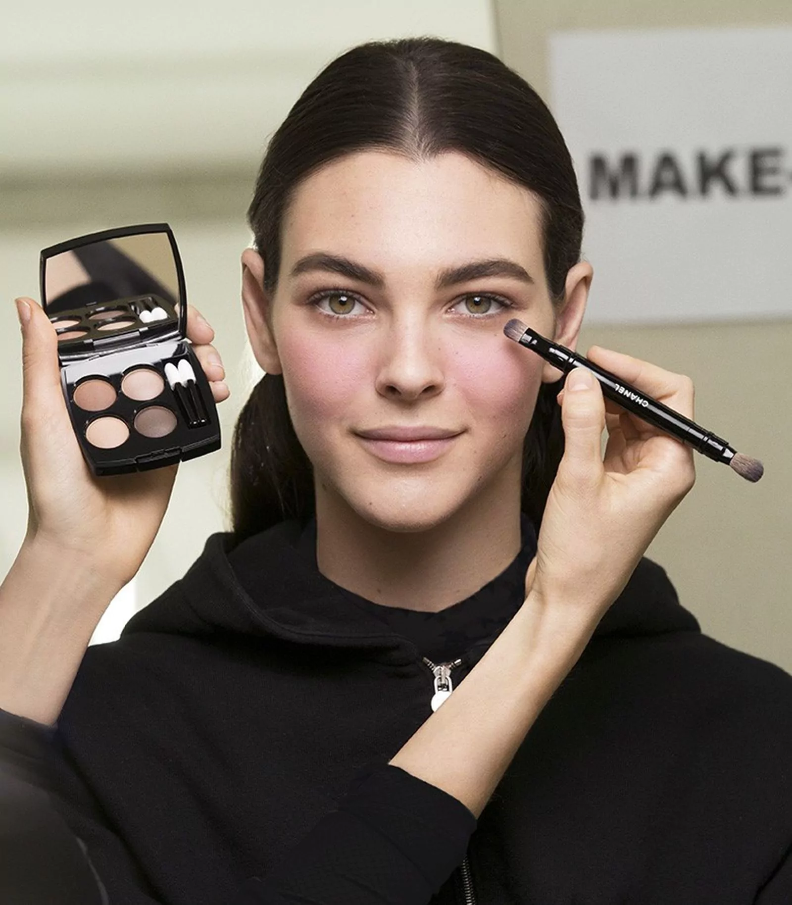 Как создавался макияж для шоу Chanel Ready-To-Wear осень-зима 2019/2020, фото 5