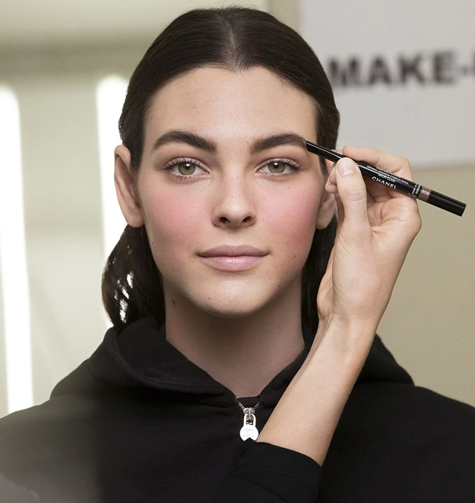 Как создавался макияж для шоу Chanel Ready-To-Wear осень-зима 2019/2020, фото 4