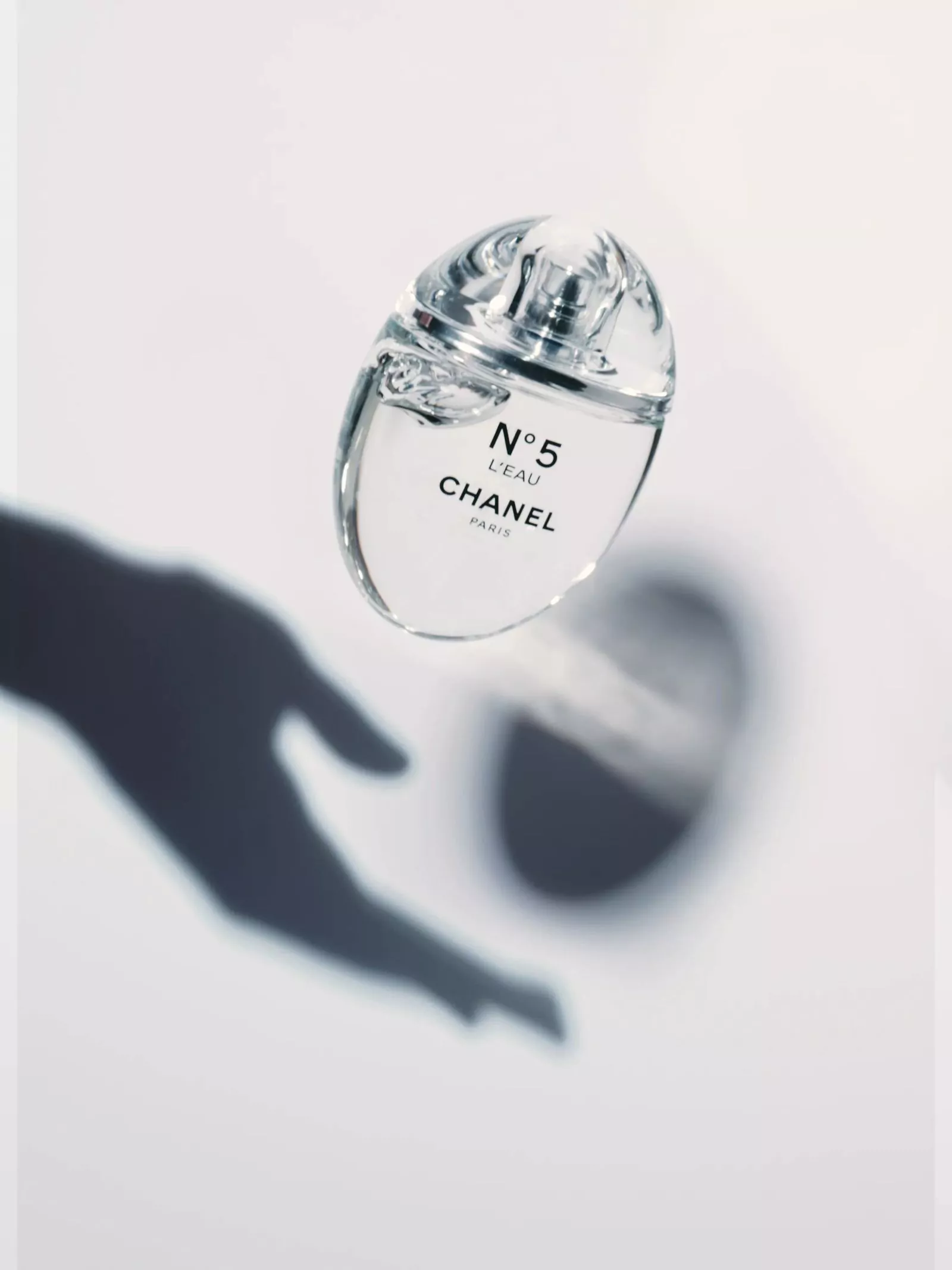 Флакон Chanel N°5 L’Eau Drop 2024