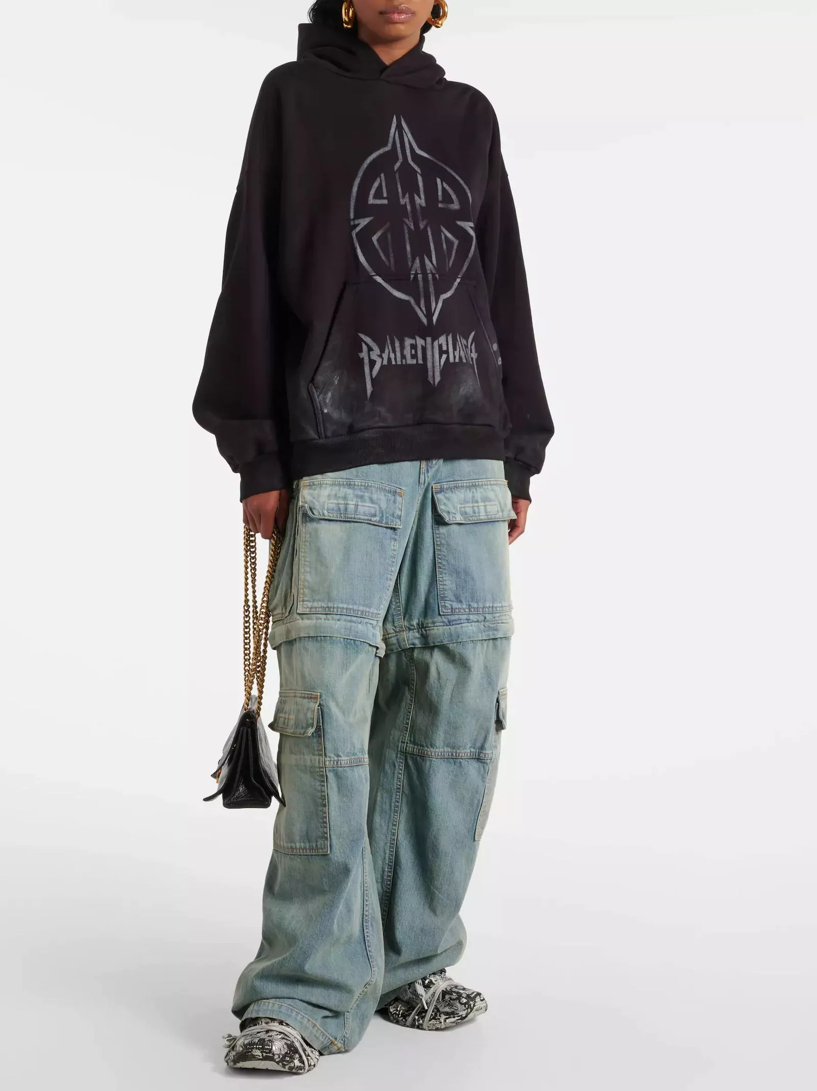 Модные тренды 2024/25: Balenciaga 3XL Extreme Graffiti