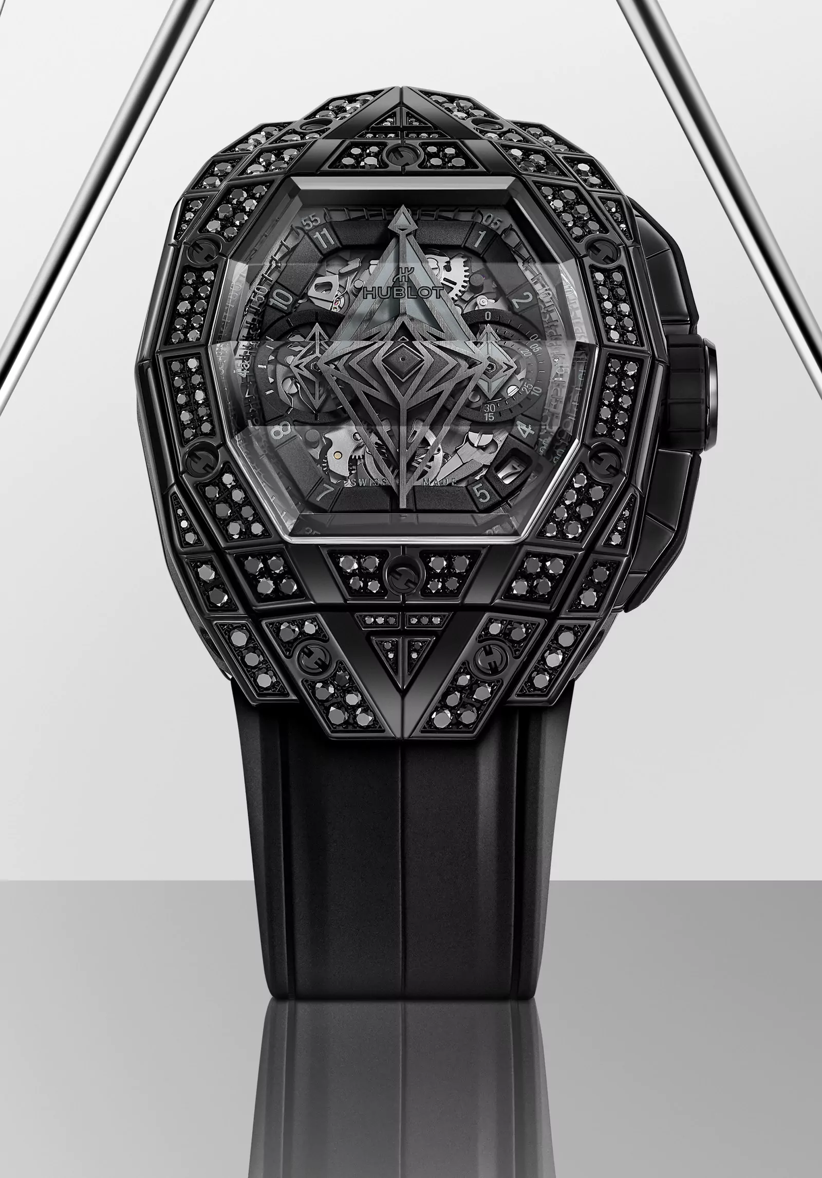 Новые часы Hublot и тату-мастера Максима Плешиа-Бюши Sang Bleu