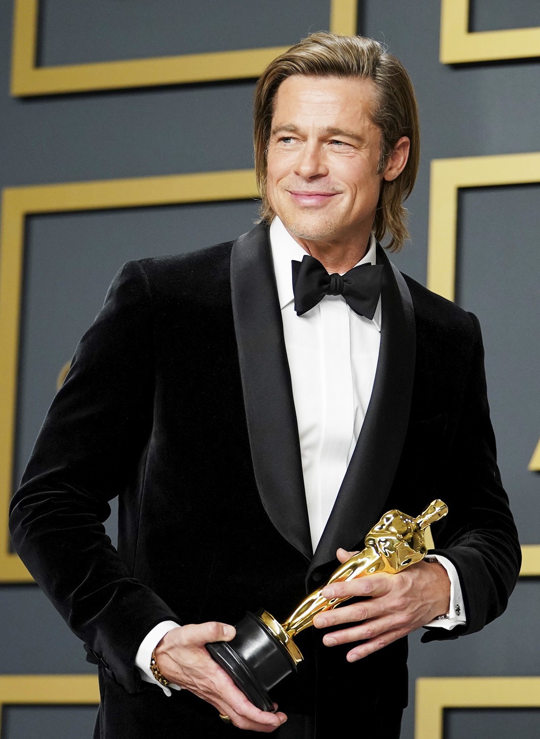 Награжден Оскаром за лучшую мужскую роль второго плана в фильме «Однажды в Голливуде», 9 февраля 2020 г.