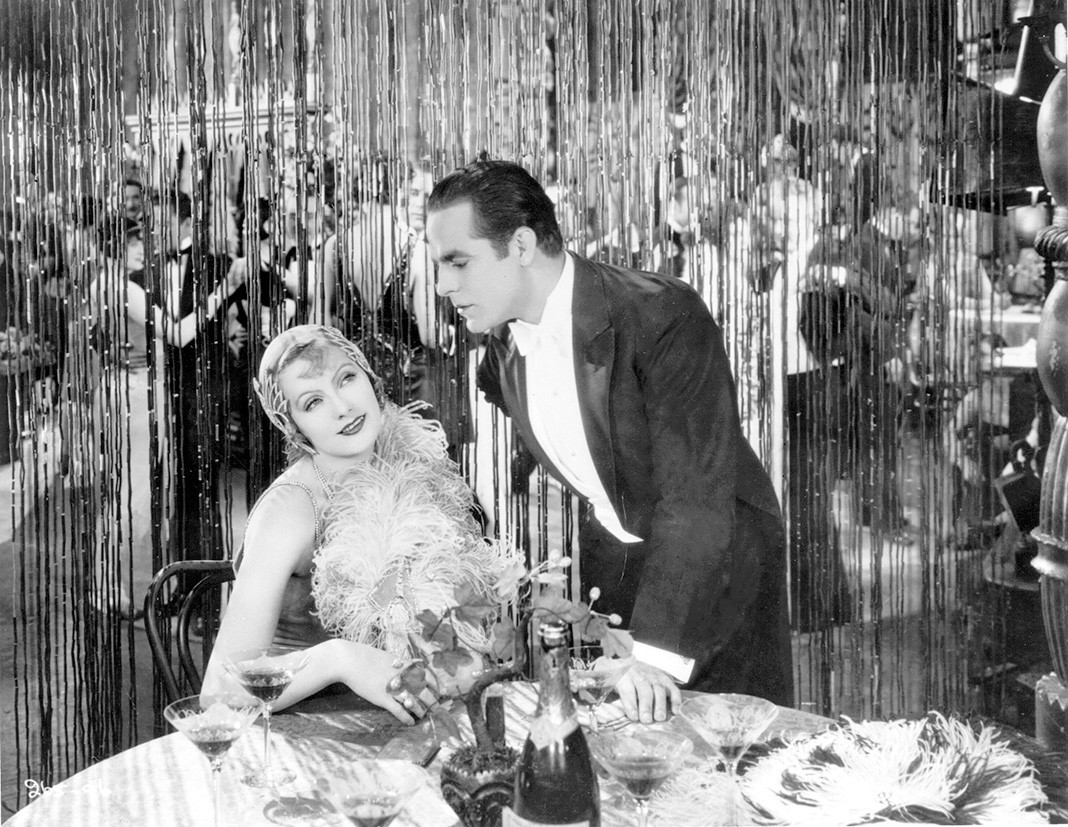 Грета Гарбо, Антонио Морено в фильме «Соблазнительница», 1932 г.