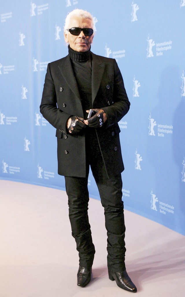 Карл Лагерфельд на фотоколле к фильму «Секреты Лагерфельда» во время 57-го Берлинского международного кинофестиваля, 10 февраля 2007 г.