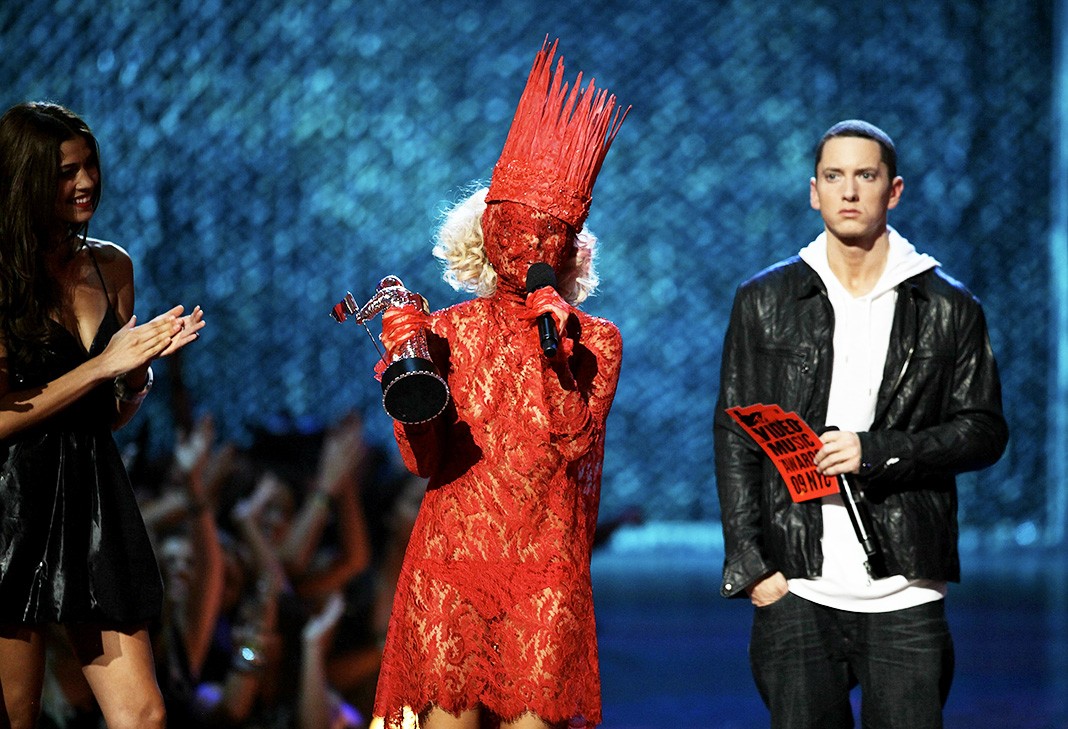 Леди Гага - Победитель в номинации «Лучший новый исполнитель» на церемонии MTV Video Music Awards 2009 в Нью-Йорке, 13 сентября 2009 г.