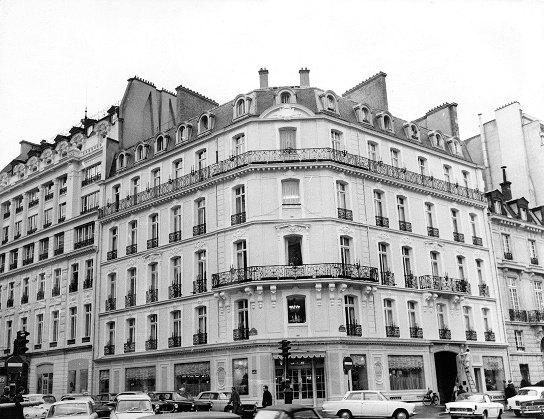 Здание модного дома Christian Dior в Париже, 1965 г.