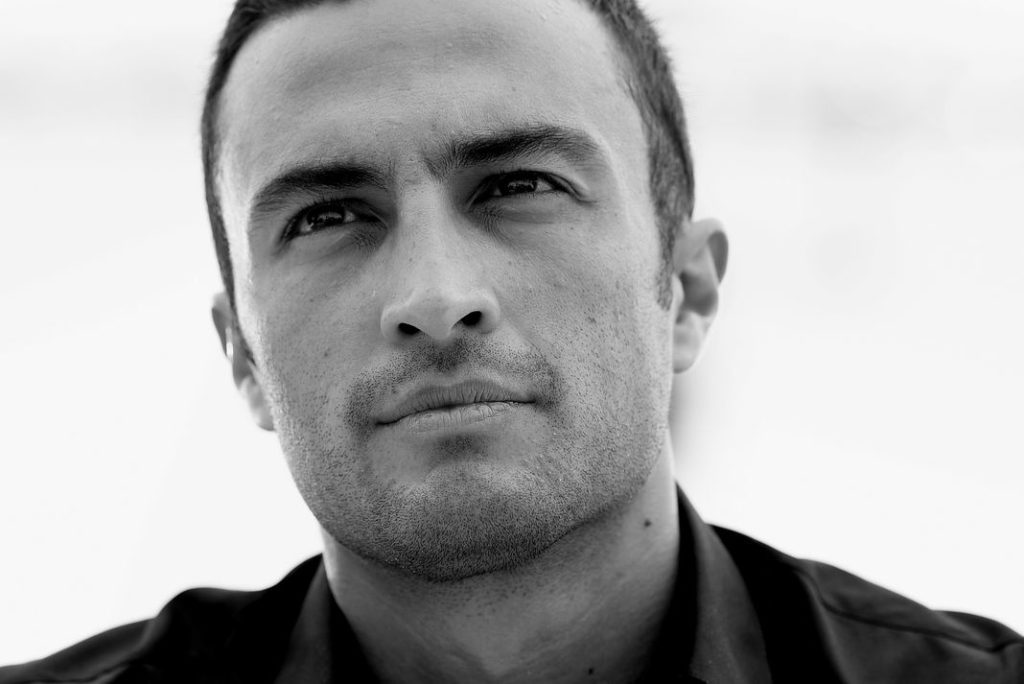 Амир Джадиди на фотоколле фильма «Герой» в рамках 74-го ежегодного Каннского кинофестиваля, 14 июля 2021 г.