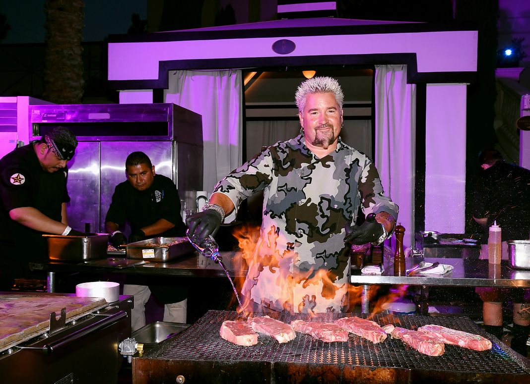 Гай Фиери на 12-м ежегодном дегустационном мероприятии Vegas Uncork'd by Bon Appetit