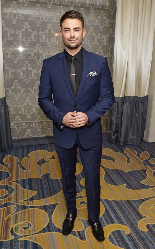 Джонатан Беннетт на церемонии вручения наград GLSEN Respect Awards, 20 октября 2017 года в Лос-Анджелесе.