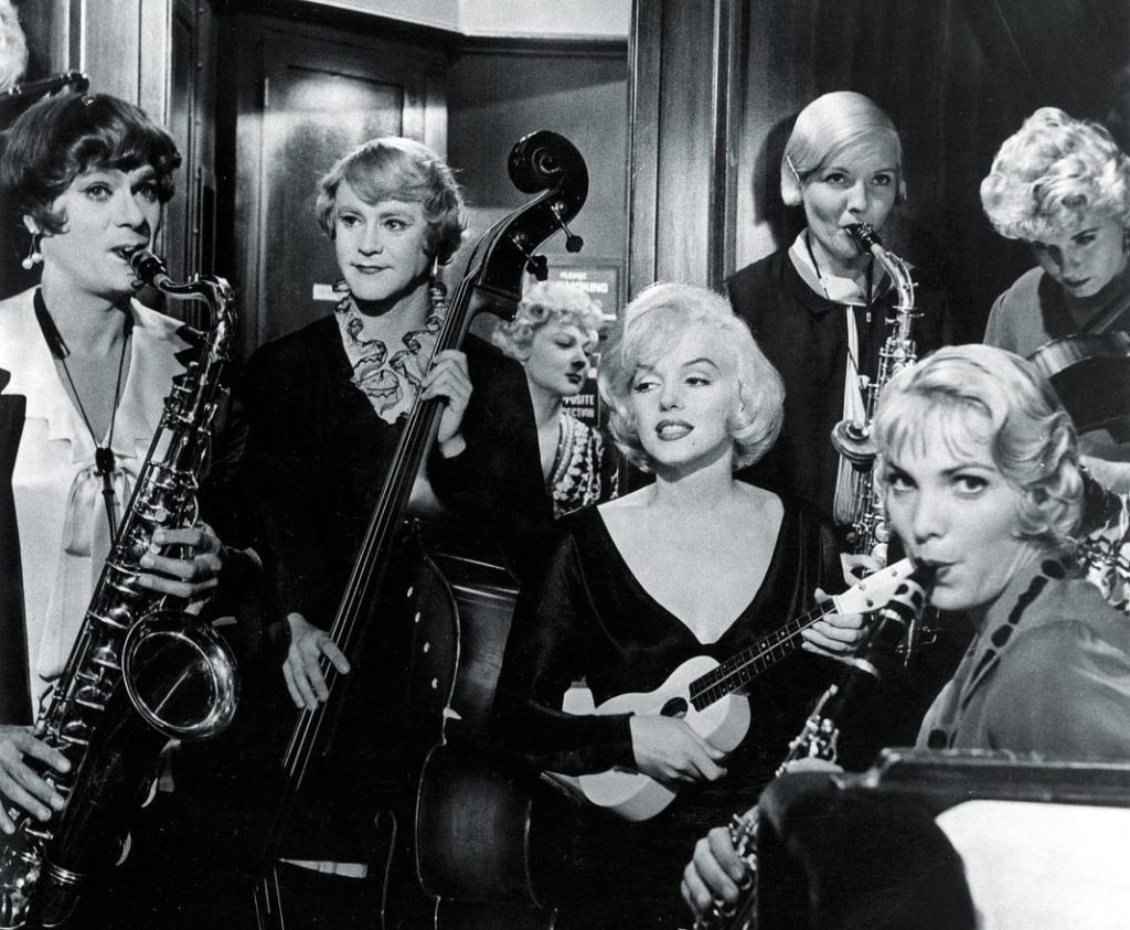 Мэрилин Монро, Тони Кёртис и Джек Леммон во время съёмок фильма «В джазе только девушки»