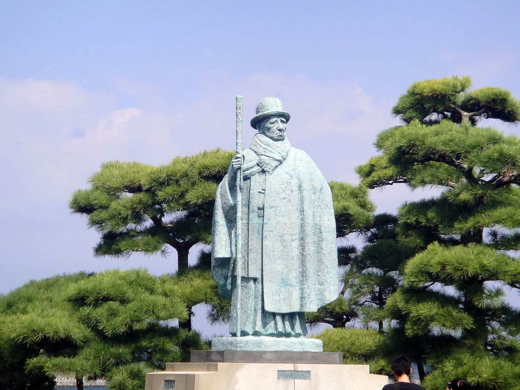 Памятник Кокичи Микимото в Тоба