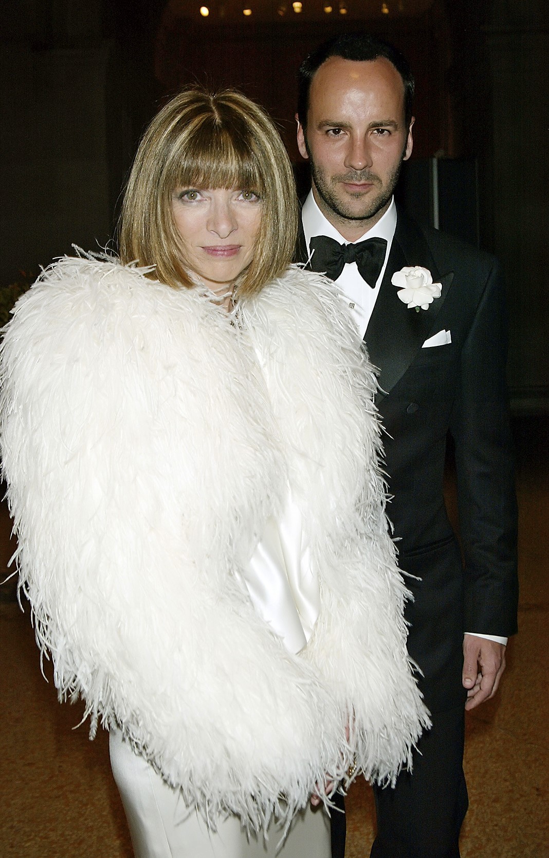 Редактор журнала Vogue Анна Винтур и модельер Том Форд на Costume Institute Benefit Gala, 28 апреля 2003 года в Нью-Йорке.