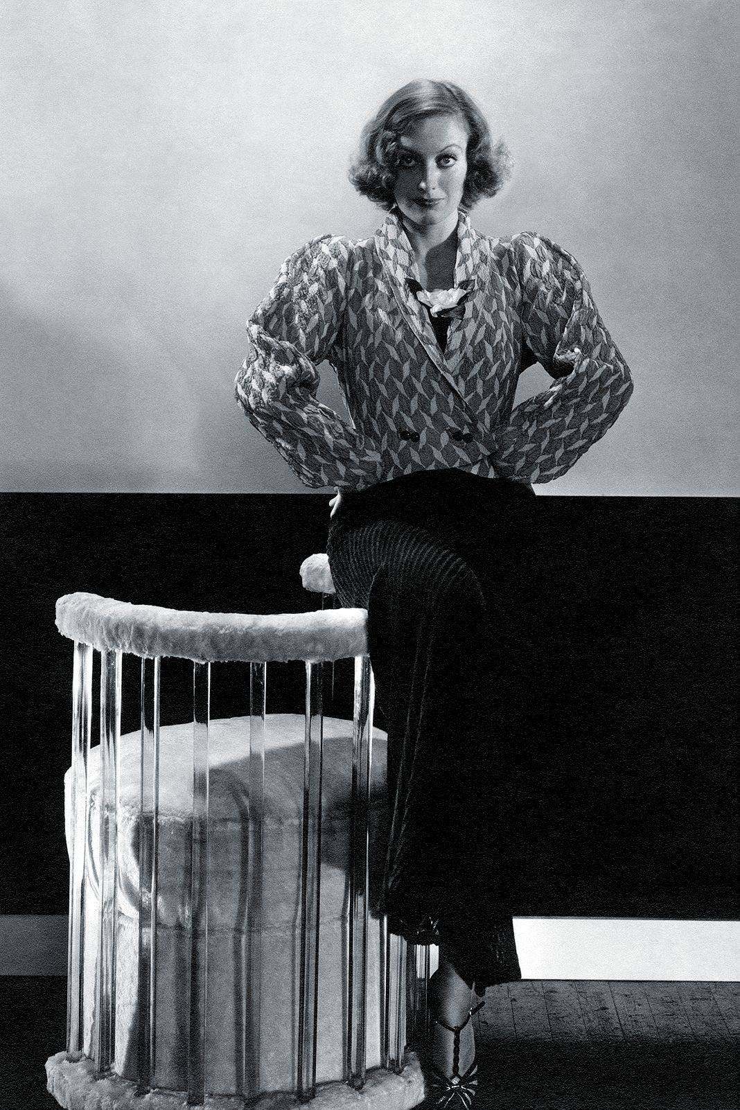 Джоан Кроуфорд в платье Эльзы Скиапарелли.