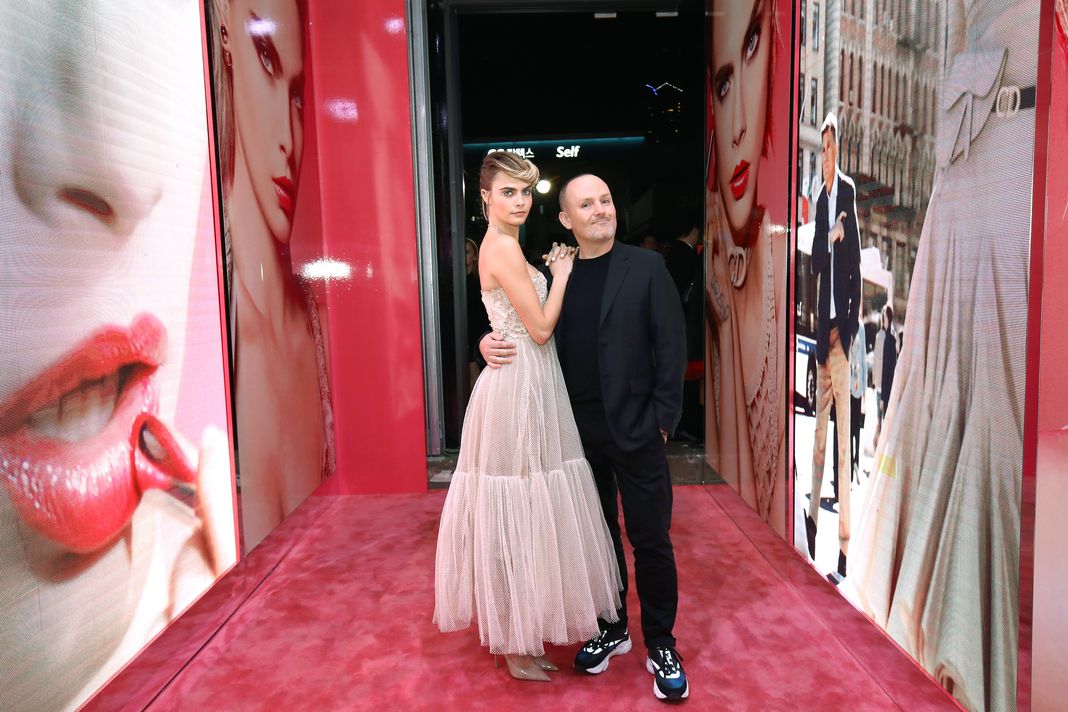 Кара Делевинь и Питер Филлипс присутствуют на презентации Dior Addict Stellar Shine.