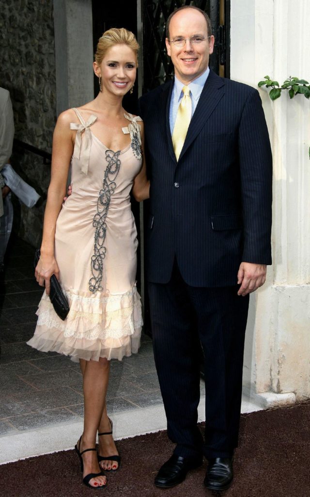 Князь Монако Альбер II с Эшли Джонс во Дворце во время 46-го ежегодного телевизионного фестиваля