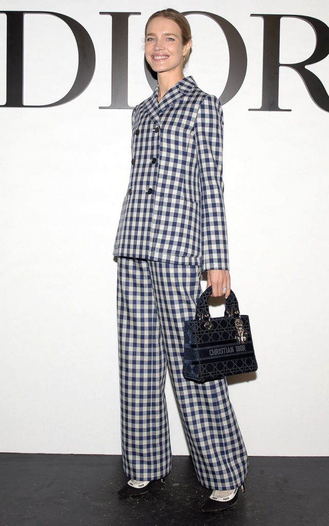 На показе женской одежды Dior в рамках Парижской недели моды.